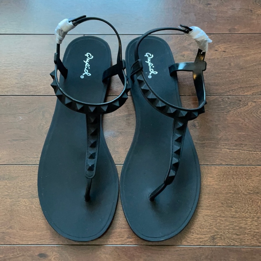 Brand New Qupid Sandals